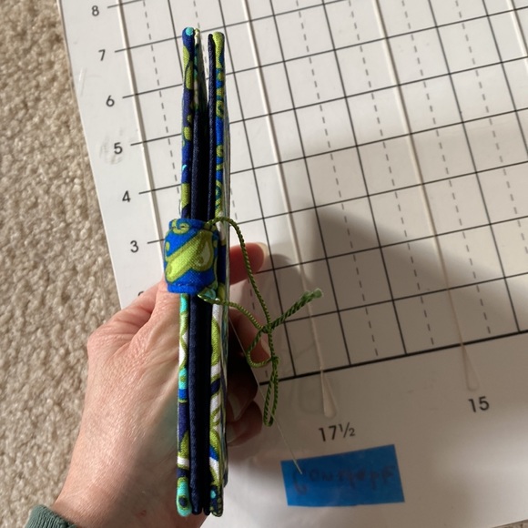 NWT Vera Bradley Passport ID Cover Rhythm & Blues Greens Aqua White Navy - Picture 13 of 16